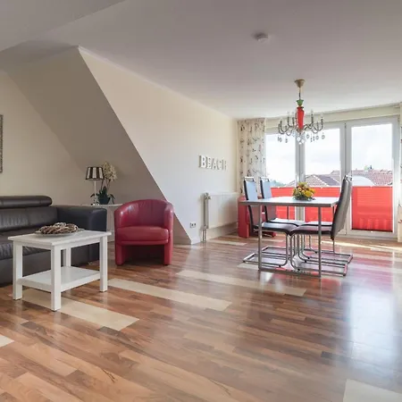 Haus Godewind 14 Mit Strandkorb Apartamento *
